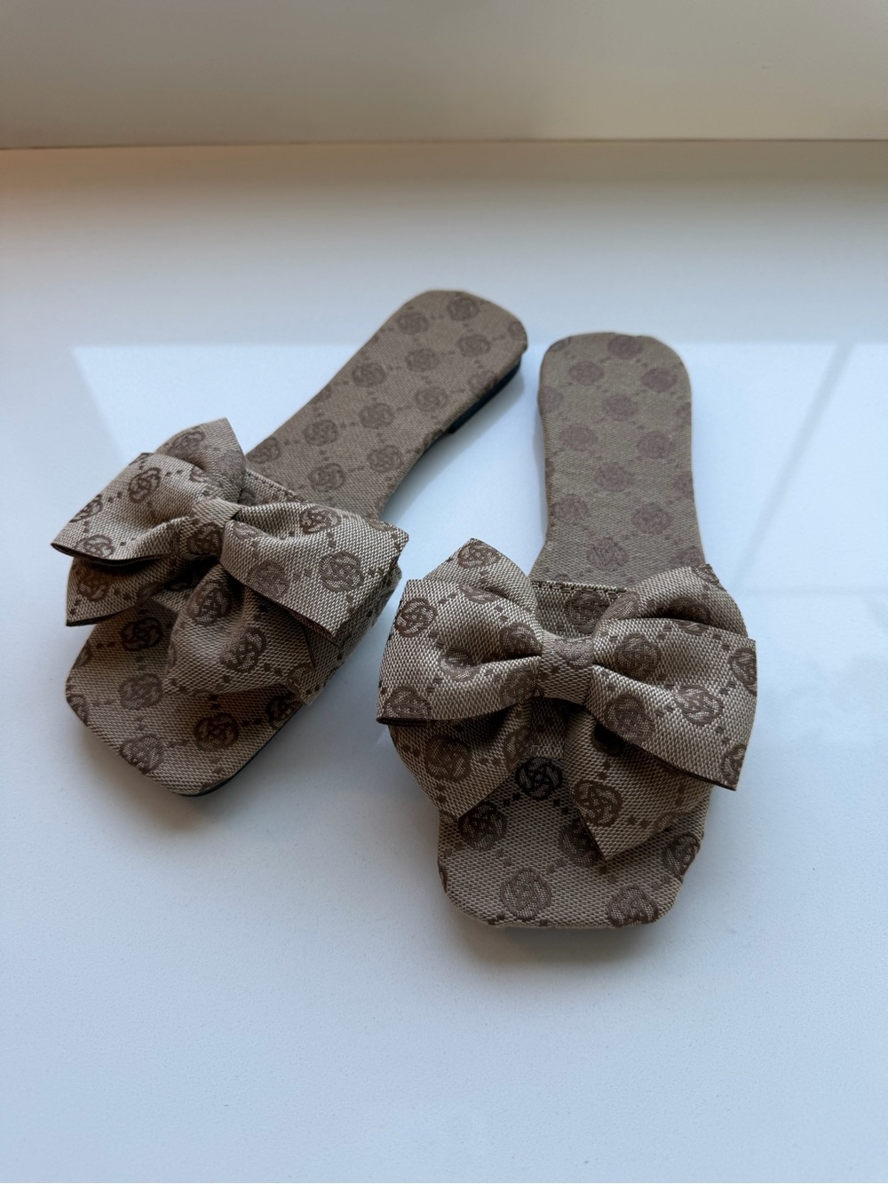 Women’s Bow Sandals